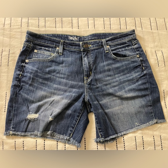 Pants - Boyfriend jean shorts, size 14